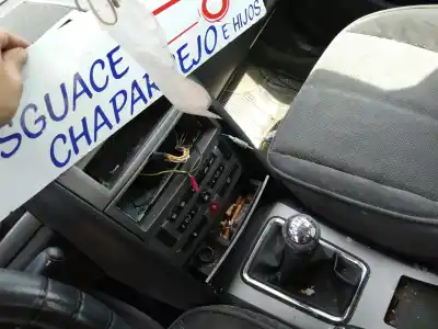 Veículo de Sucata peugeot 407 2.2 do ano 2004 alimentado 