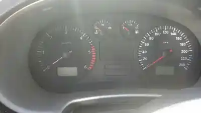 Veículo de Sucata seat leon (1m1) signo do ano 2004 alimentado asv