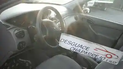 Veicolo di demolizione ford focus berlina (cak) ambiente dell'anno 2002 alimentato fydb