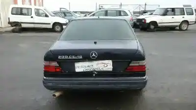 Veículo de Sucata mercedes-benz clase e (w124) coupe e 200 coupe (124.040) do ano 2000 alimentado 111940
