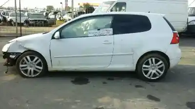 Veículo de Sucata volkswagen golf v berlina (1k1) highline do ano 2007 alimentado bkd