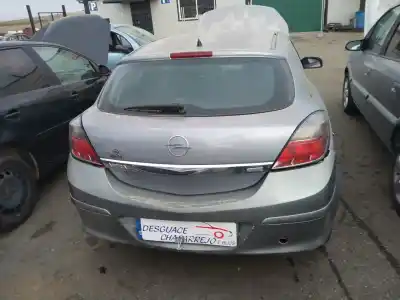 Veicolo di demolizione opel astra gtc cosmo dell'anno 2005 alimentato z17dth