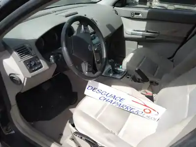 Veículo de Sucata volvo v50 familiar 2.4 cat do ano 2006 alimentado b5244s5