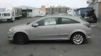 Veicolo di demolizione opel astra gtc * dell'anno 2007 alimentato 