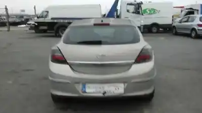 Veicolo di demolizione opel astra gtc * dell'anno 2007 alimentato 