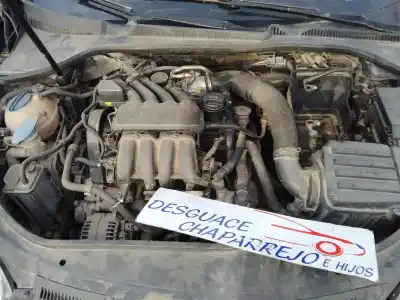 Veículo de Sucata volkswagen golf v berlina (1k1) highline do ano 2004 alimentado bse