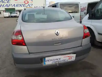 Veículo de Sucata renault megane ii berlina 5p confort authentique do ano 2003 alimentado k4j d7