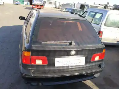 Veículo de Sucata bmw serie 5 touring (e39) 525d exclusive do ano 2003 alimentado 256d1