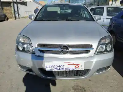 Verschrottungsfahrzeug OPEL VECTRA C BERLINA Comfort des Jahres 2004 angetrieben Z19DT
