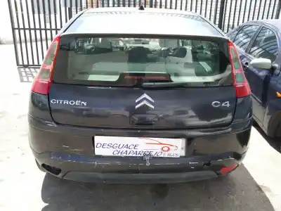 Véhicule à la ferraille citroen c4 coupe collection de l'année 2006 alimenté 9hy