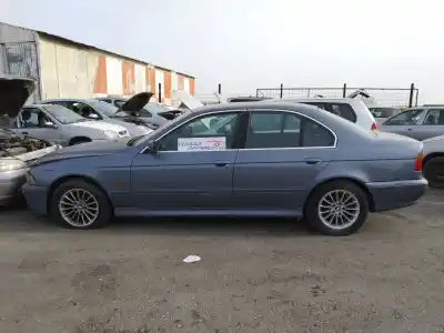 Vehicul casat bmw serie 5 berlina (e39) 525d al anului 2004 alimentat 256d1d