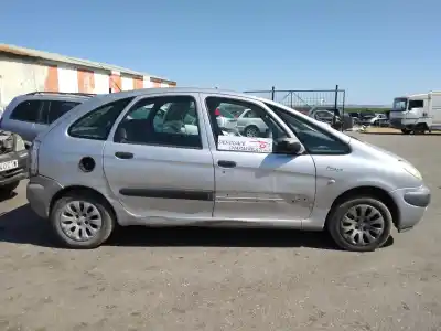 Vehicul casat citroen xsara picasso 2.0 hdi al anului 2001 alimentat rhy
