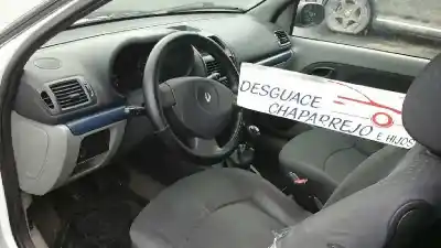 Утилизация автомобиля renault                                            clio ii fase ii (b/cb0)                                                                                                                                                                                                                                    authentique года 2004 питание k9k a7