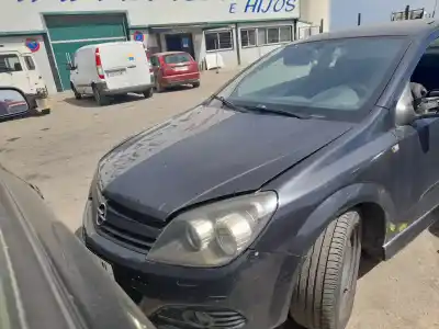 Veicolo di demolizione OPEL ASTRA GTC Cosmo dell'anno 2005 alimentato Z19DTH