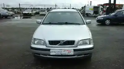Véhicule à la ferraille VOLVO V40 FAMILIAR 1.9 D de l'année 1999 alimenté D4192T2