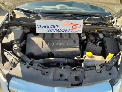 Veicolo di demolizione opel corsa d ´´111 years´´ dell'anno 2010 alimentato z13dtj