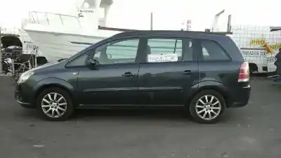 Veículo de Sucata opel zafira b family do ano 2006 alimentado 