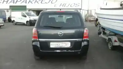 Veículo de Sucata opel zafira b family do ano 2006 alimentado 