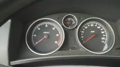 Veículo de Sucata opel zafira b family do ano 2006 alimentado 