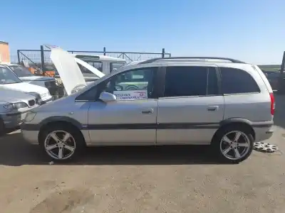 Scrapping Vehicle opel zafira a blue line of the year 2004 powered y20dth
