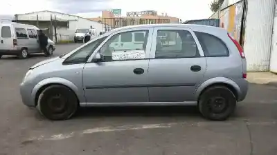 Veicolo di demolizione opel                                               meriva                                                                                                                                                                                                                                                     cosmo                                                                                                                                                                                                                                                      dell'anno 2004 alimentato y17dt