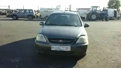 Véhicule à la ferraille KIA RIO Ipanema Berlina de l'année 2004 alimenté A3D