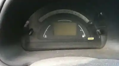 Veículo de Sucata citroen c3 1.4 hdi cool do ano 2004 alimentado 8hx