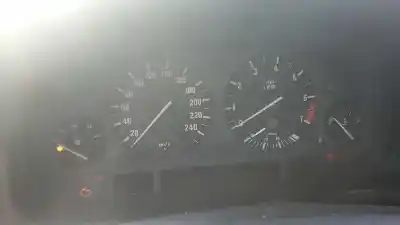 Vehicul casat bmw serie 5 berlina (e39) 523i al anului 2000 alimentat 256s4