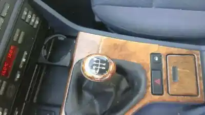 Vehicul casat bmw serie 5 berlina (e39) 523i al anului 2000 alimentat 256s4