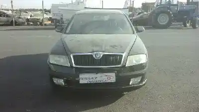 Véhicule à la ferraille SKODA OCTAVIA BERLINA (1Z3) Active de l'année 2006 alimenté BXE