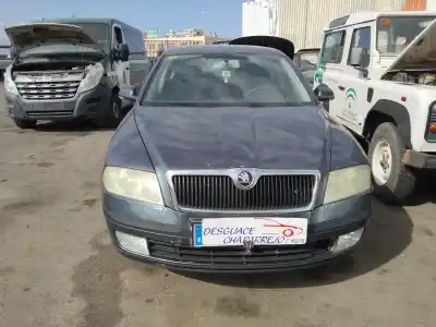 Véhicule à la ferraille SKODA OCTAVIA BERLINA (1Z3) Active de l'année 2006 alimenté BKC