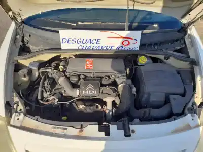 Véhicule à la ferraille citroen c3 1.4 hdi cool de l'année 2004 alimenté 8hx