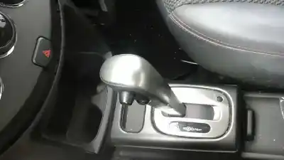 Vehicul casat nissan note (e11e) acenta al anului 2008 alimentat hr16