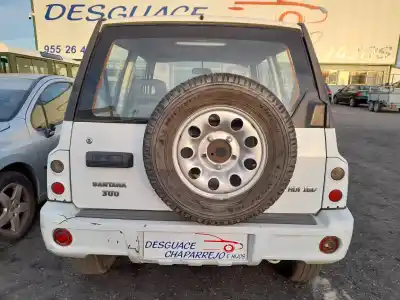 Véhicule à la ferraille santana 300  de l'année 2007 alimenté 9hx