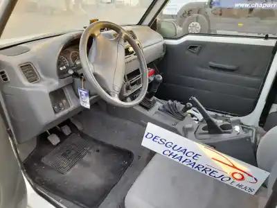 Véhicule à la ferraille santana 300  de l'année 2007 alimenté 9hx