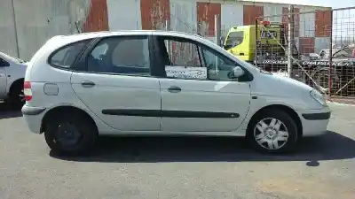 Scrapping Vehicle renault                                            scenic (ja..)                                                                                                                                                                                                                                              1.6 16v fairway of the year 2002 powered k4m a7