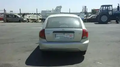 Veículo de Sucata kia rio rs berlina do ano 2001 alimentado a3e