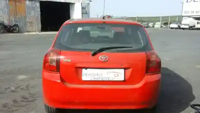 Veículo de Sucata toyota corolla (e12) 2.0 d-4d linea luna berlina do ano 2003 alimentado 1cd