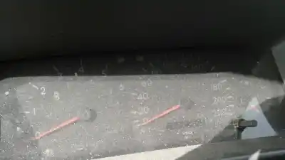 Veículo de Sucata toyota corolla (e12) 2.0 d-4d linea luna berlina do ano 2003 alimentado 1cd