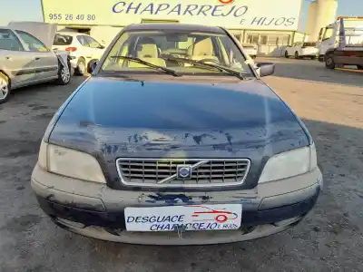 Véhicule à la ferraille VOLVO V40 FAMILIAR 1.9 D+ (85kW) de l'année 2004 alimenté D4192T3