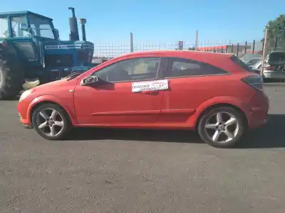 Veicolo di demolizione opel astra gtc cosmo dell'anno 2006 alimentato z17dth