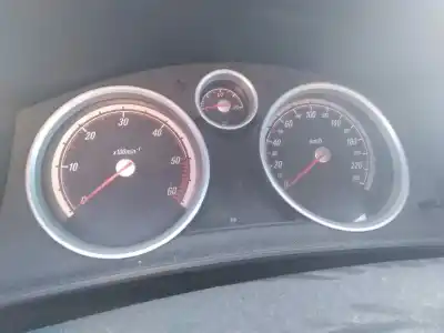 Veicolo di demolizione opel astra gtc cosmo dell'anno 2006 alimentato z17dth