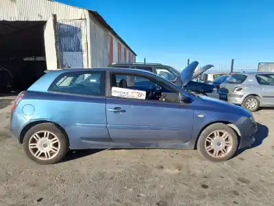 Veicolo di demolizione fiat                                               stilo (192)                                                                                                                                                                                                                                                1.9 jtd / 1.9 jtd 115 active                                                                                                                                                                                                                               dell'anno 2002 alimentato 192a1000