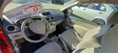 Veículo de Sucata renault clio iii confort expression do ano 2007 alimentado k4j g7