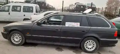 Veículo de Sucata bmw serie 5 touring (e39) 525tds do ano 2006 alimentado 256t1