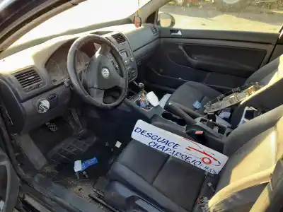 Veículo de Sucata volkswagen golf v berlina (1k1) highline do ano 2005 alimentado bkc