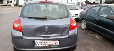 Veículo de Sucata renault clio iii dynamique do ano 2008 alimentado d4f h7