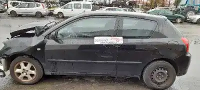 Veículo de Sucata toyota corolla (e12) 1.4 turbodiesel cat do ano 2006 alimentado 1nd