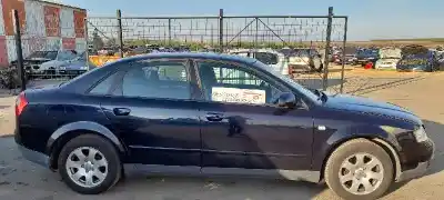 Veículo de Sucata audi a4 berlina (8e) 1.8 20v turbo do ano 2003 alimentado avj