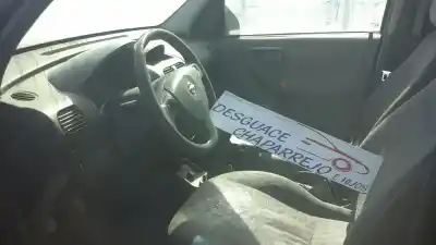 Veicolo di demolizione opel combo corsa c dell'anno 2005 alimentato 